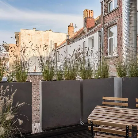 Museum Garden Views Luxury Apartment Antwerp
